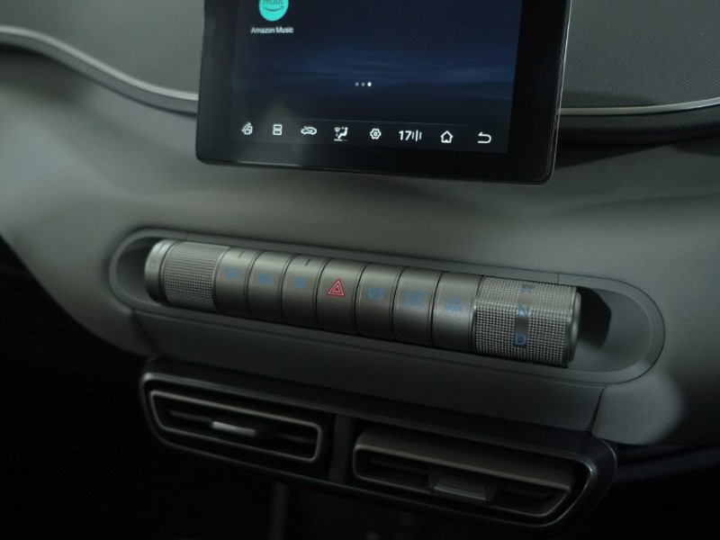 2025 (75) BYD DOLPHIN SURF 65kW Boost 43kWh 5dr Auto 4910935