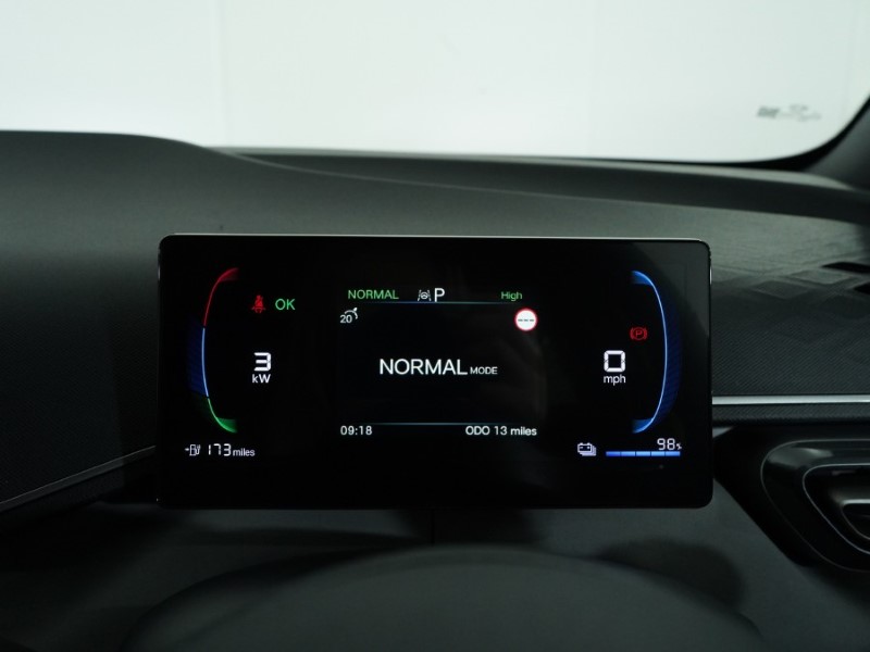 2025 (75) BYD DOLPHIN SURF 65kW Boost 43kWh 5dr Auto 4910941