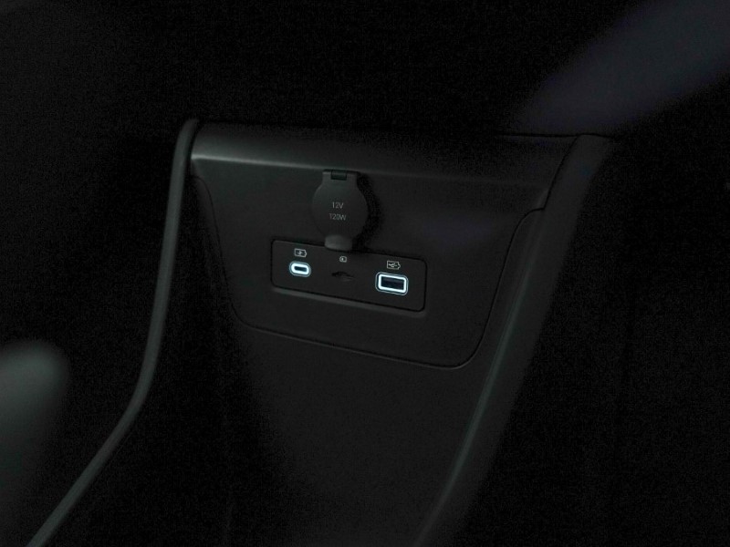 2025 (75) BYD DOLPHIN SURF 65kW Boost 43kWh 5dr Auto 4910944