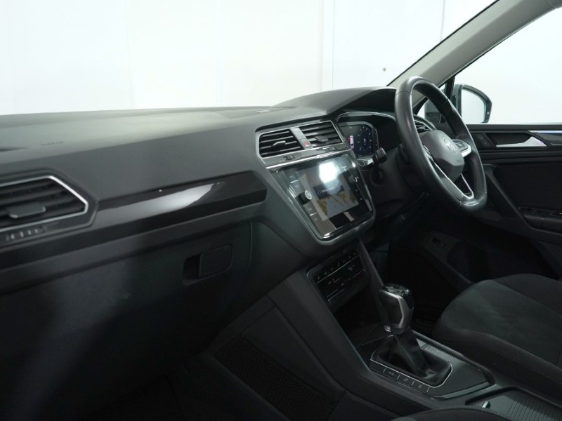 2021 (21) VOLKSWAGEN TIGUAN 1.5 TSI 150 Elegance 5dr DSG 4921501