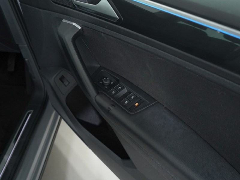 2021 (21) VOLKSWAGEN TIGUAN 1.5 TSI 150 Elegance 5dr DSG 4921492