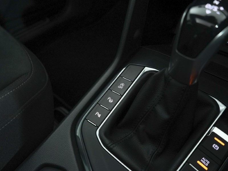 2021 (21) VOLKSWAGEN TIGUAN 1.5 TSI 150 Elegance 5dr DSG 4921519