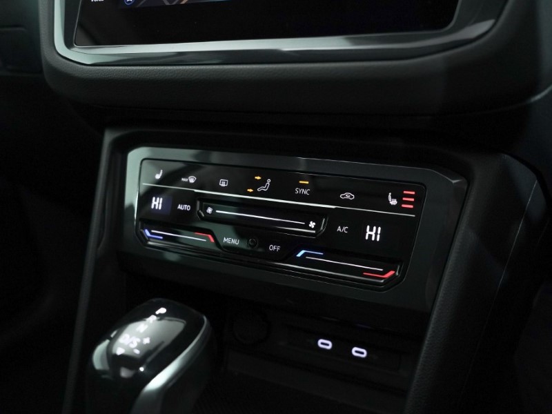 2021 (21) VOLKSWAGEN TIGUAN 1.5 TSI 150 Elegance 5dr DSG 4921517