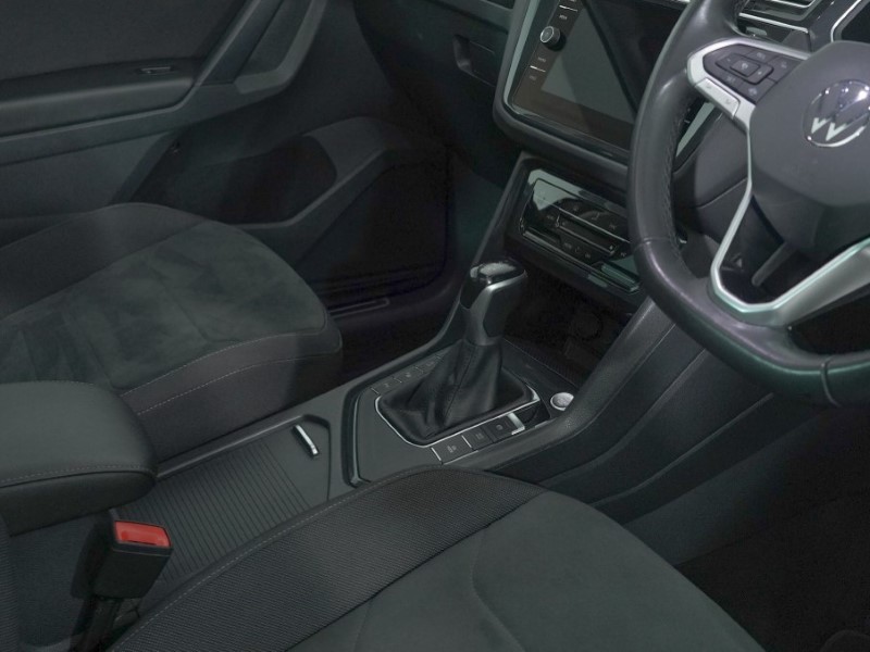 2021 (21) VOLKSWAGEN TIGUAN 1.5 TSI 150 Elegance 5dr DSG 4921495