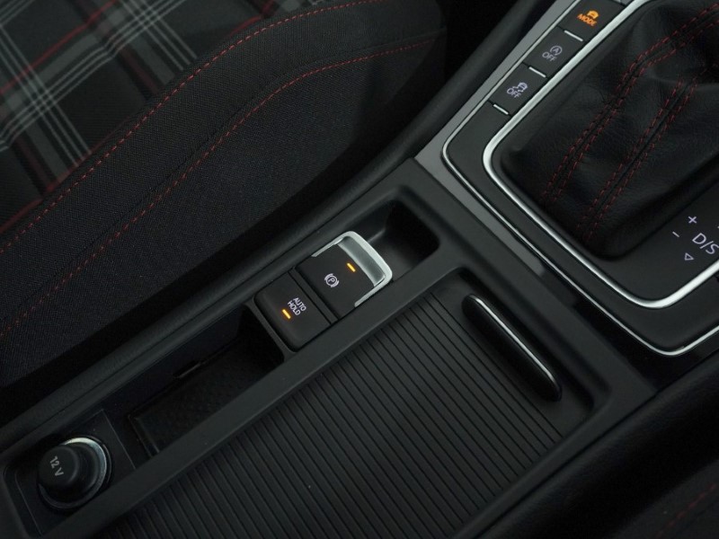 2018 (18) VOLKSWAGEN GOLF 2.0 TSI 245 GTI Performance 5dr DSG 4912025