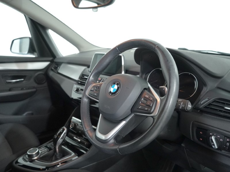 2020 (70) BMW 2 SERIES 220i SE 5dr DCT 4915210