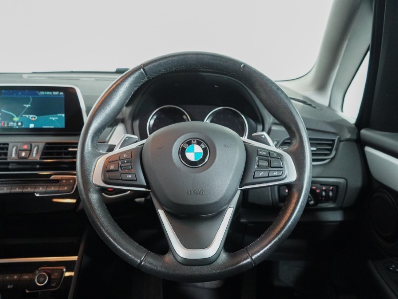 2020 (70) BMW 2 SERIES 220i SE 5dr DCT 4915219