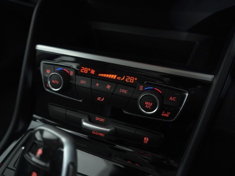 2020 (70) BMW 2 SERIES 220i SE 5dr DCT 4915228