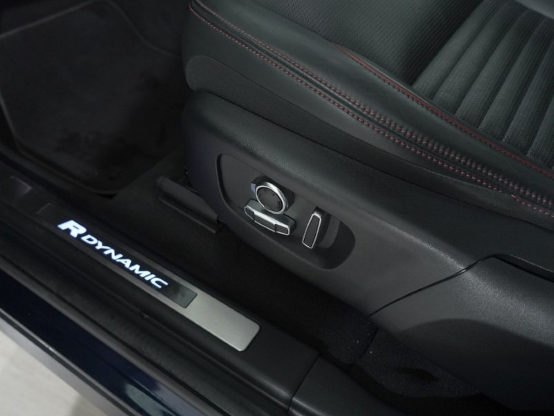 2021 (21) LAND ROVER DISCOVERY SPORT 2.0 D200 R-Dynamic HSE 5dr Auto 4923626