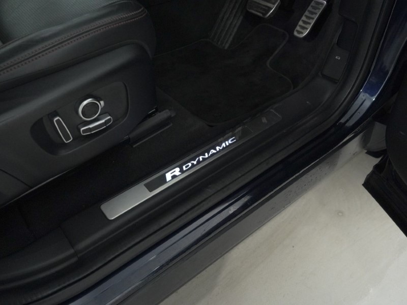 2021 (21) LAND ROVER DISCOVERY SPORT 2.0 D200 R-Dynamic HSE 5dr Auto 4923657