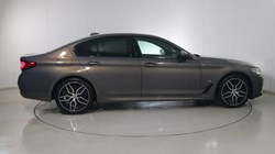 2021 (21) BMW 5 SERIES 530e M Sport 4dr Auto 4939526