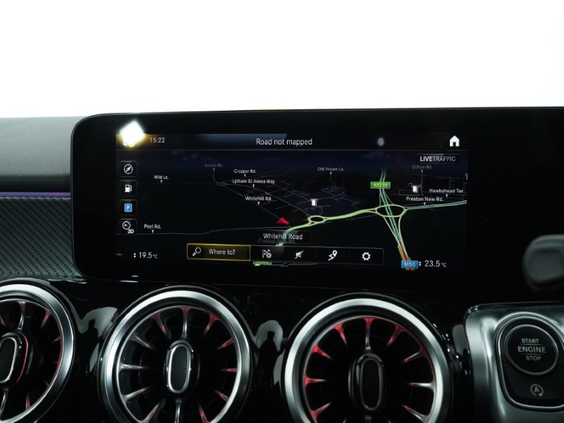 2023 (23) MERCEDES-BENZ GLB 200 AMG Line Premium 5dr 7G-Tronic 4933252