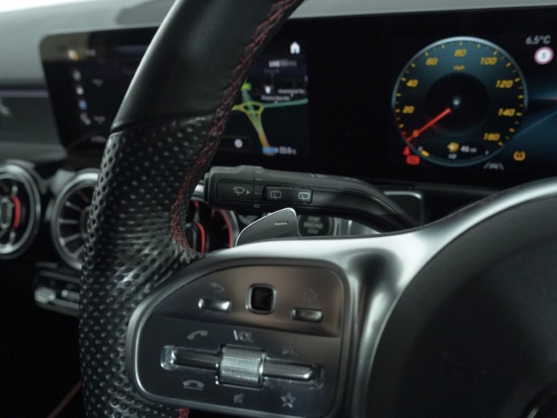 2023 (23) MERCEDES-BENZ GLB 200 AMG Line Premium 5dr 7G-Tronic 4933251