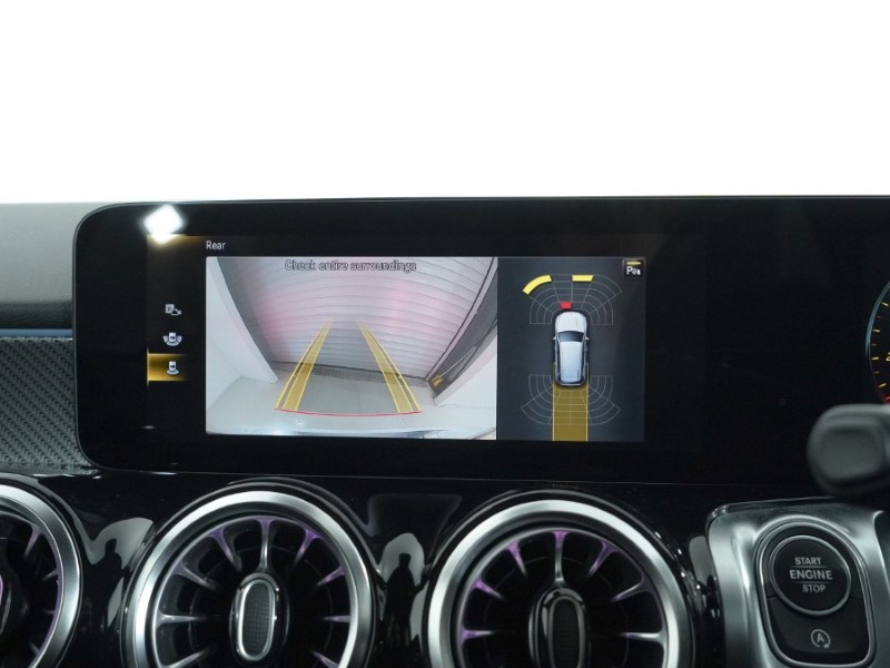 2023 (23) MERCEDES-BENZ GLB 200 AMG Line Premium 5dr 7G-Tronic 4933260