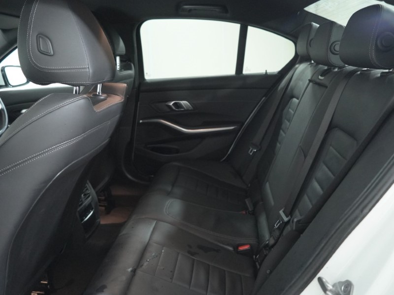 2022 (71) BMW 3 SERIES 320i M Sport 4dr Step Auto 4942423