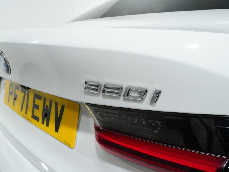 2022 (71) BMW 3 SERIES 320i M Sport 4dr Step Auto 4942420