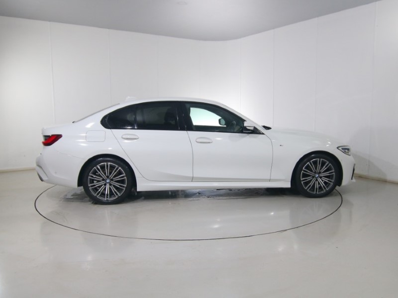 2022 (71) BMW 3 SERIES 320i M Sport 4dr Step Auto 4942464