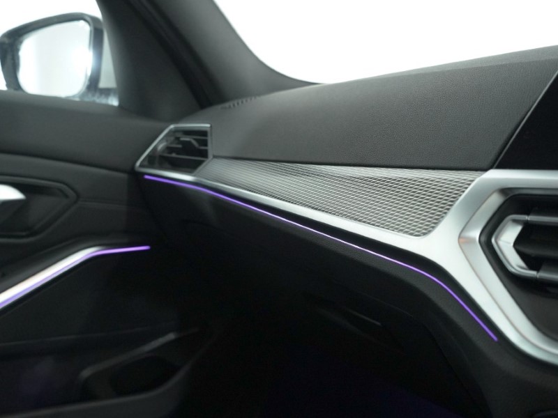 2022 (71) BMW 3 SERIES 320i M Sport 4dr Step Auto 4942450