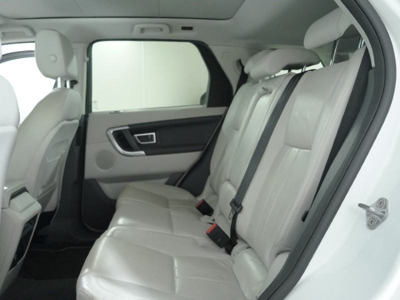 2016 (16) LAND ROVER DISCOVERY SPORT 2.0 TD4 180 HSE Black 5dr Auto 4957999