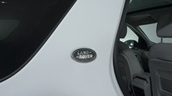 2016 (16) LAND ROVER DISCOVERY SPORT 2.0 TD4 180 HSE Black 5dr Auto 4958012