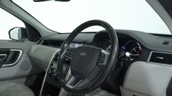 2016 (16) LAND ROVER DISCOVERY SPORT 2.0 TD4 180 HSE Black 5dr Auto 4958010