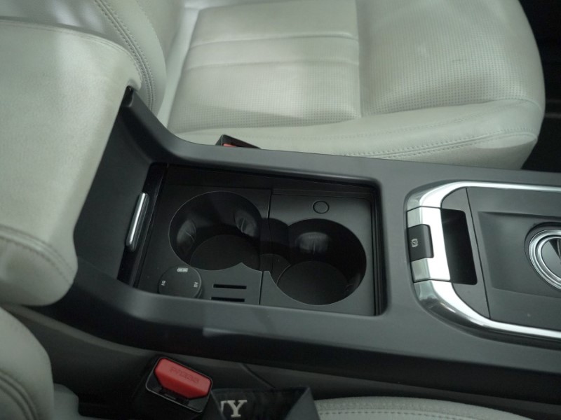 2016 (16) LAND ROVER DISCOVERY SPORT 2.0 TD4 180 HSE Black 5dr Auto 4958038