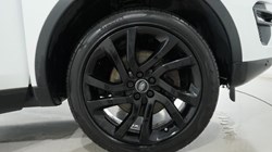 2016 (16) LAND ROVER DISCOVERY SPORT 2.0 TD4 180 HSE Black 5dr Auto 4958041