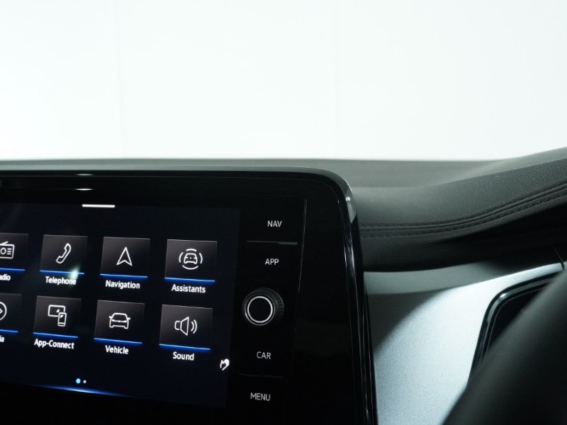 2022 (72) VOLKSWAGEN T-ROC 1.0 TSI Life 5dr 4968964