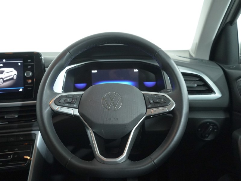 2022 (72) VOLKSWAGEN T-ROC 1.0 TSI Life 5dr 4968956