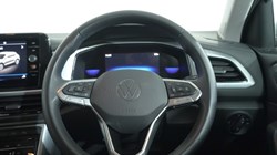 2022 (72) VOLKSWAGEN T-ROC 1.0 TSI Life 5dr 4968956