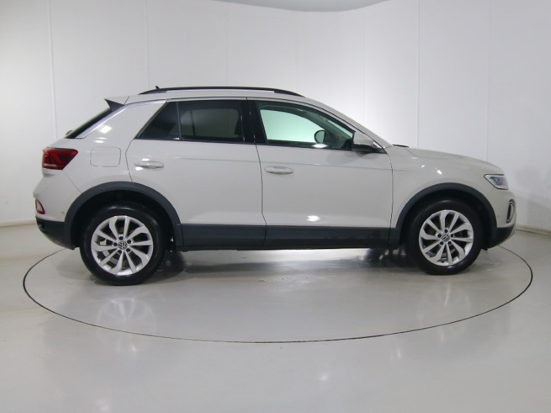 2022 (72) VOLKSWAGEN T-ROC 1.0 TSI Life 5dr 4968983