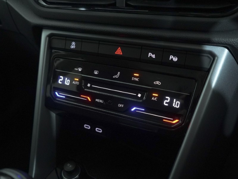 2022 (72) VOLKSWAGEN T-ROC 1.0 TSI Life 5dr 4968966