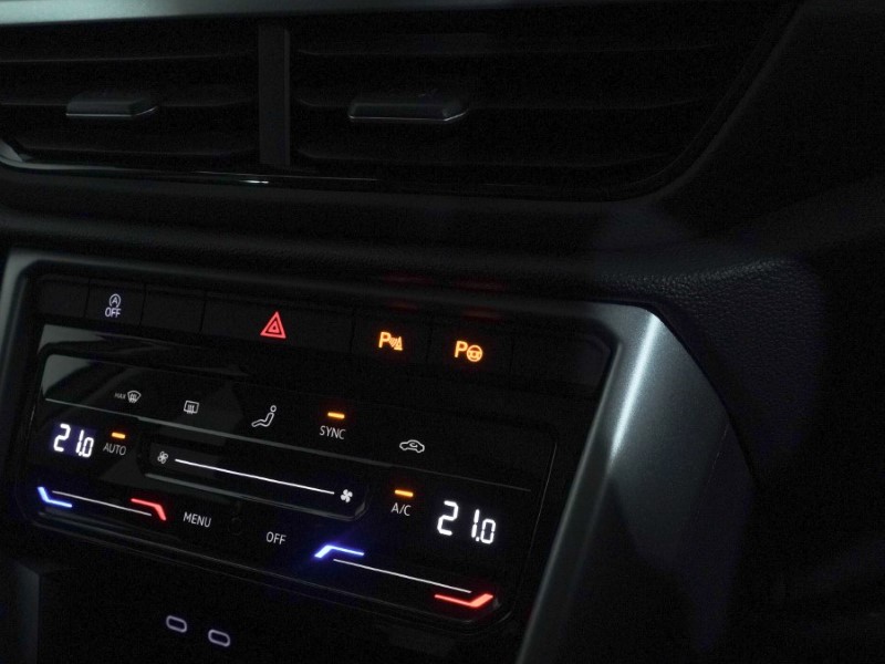 2022 (72) VOLKSWAGEN T-ROC 1.0 TSI Life 5dr 4968973