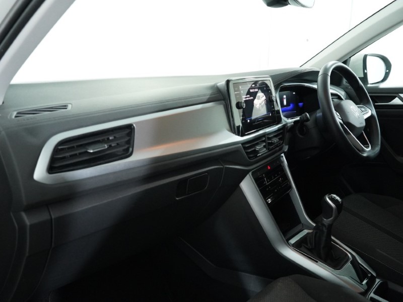 2022 (72) VOLKSWAGEN T-ROC 1.0 TSI Life 5dr 4968953