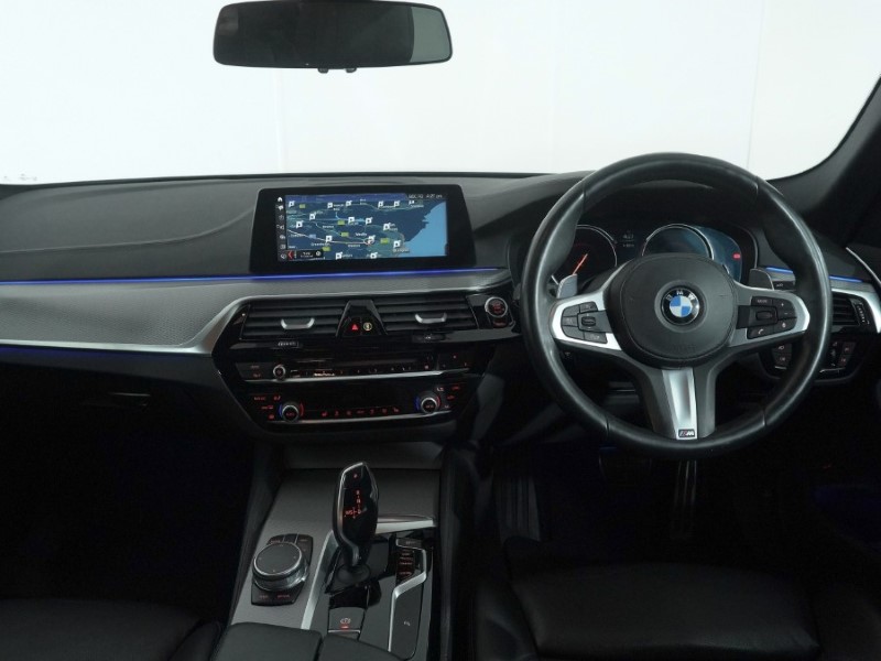 2018 (18) BMW 5 SERIES 540i xDrive M Sport 4dr Auto 4970744