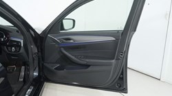 2018 (18) BMW 5 SERIES 540i xDrive M Sport 4dr Auto 4970750