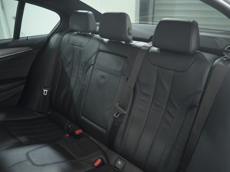 2018 (18) BMW 5 SERIES 540i xDrive M Sport 4dr Auto 4970740