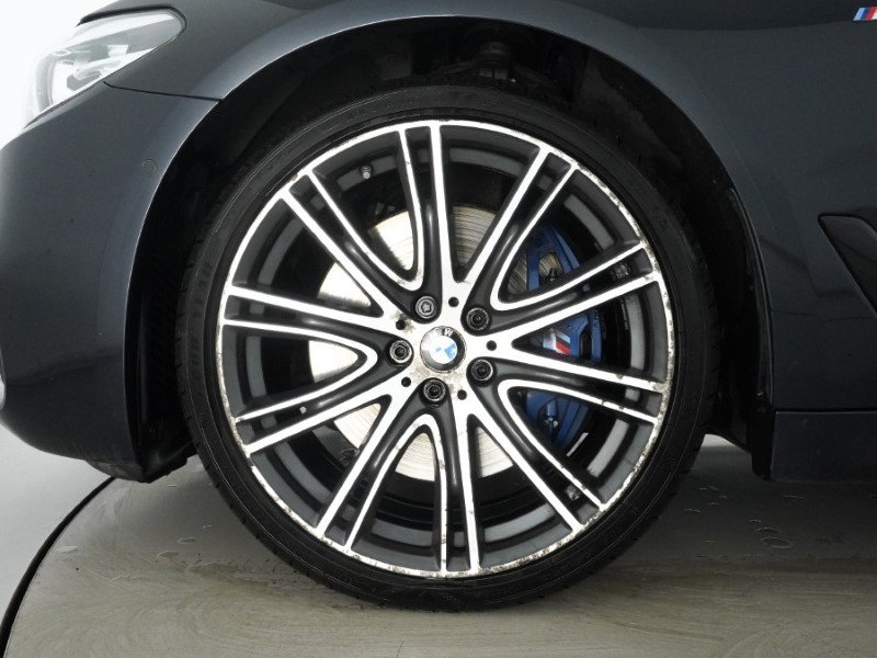 2018 (18) BMW 5 SERIES 540i xDrive M Sport 4dr Auto 4970739