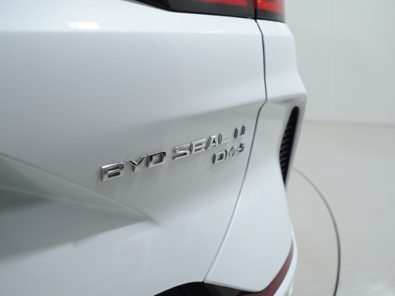 2026 (75) BYD SEAL U 1.5 DM-i AWD Design 5dr Auto 4956206