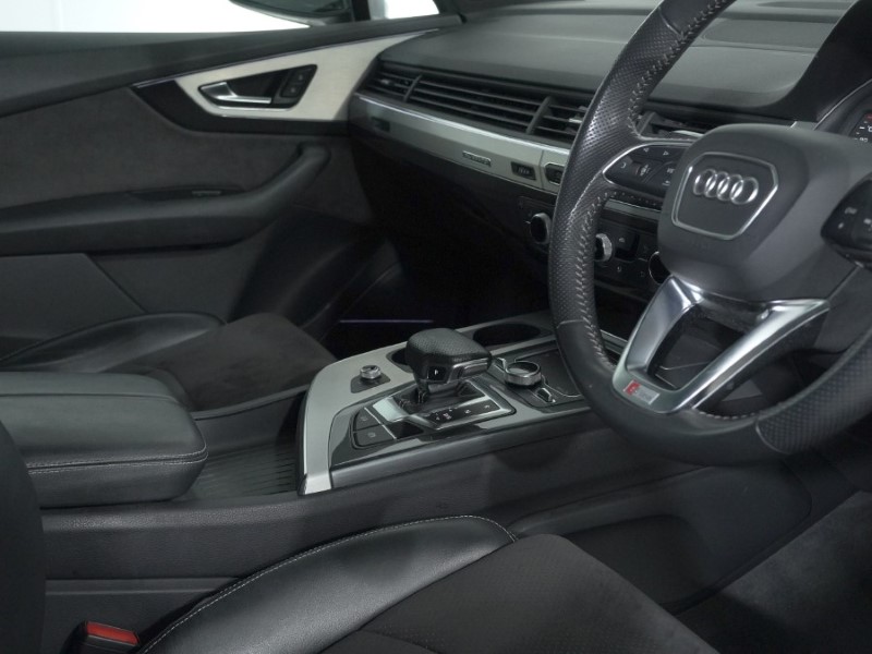 2018 (68) AUDI Q7 50 TDI Quattro S Line 5dr Tiptronic 4963338