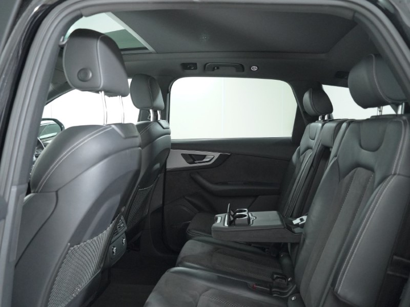 2018 (68) AUDI Q7 50 TDI Quattro S Line 5dr Tiptronic 4963324