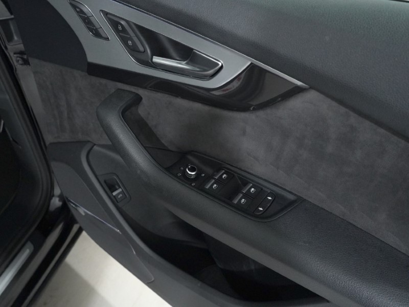 2018 (68) AUDI Q7 50 TDI Quattro S Line 5dr Tiptronic 4963334