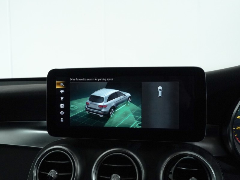 2020 (70) MERCEDES-BENZ GLC 300d 4Matic AMG Line Premium Pls 5dr 9G-Tronic 4984048