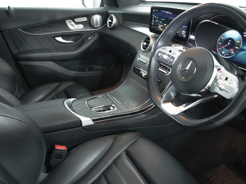 2020 (70) MERCEDES-BENZ GLC 300d 4Matic AMG Line Premium Pls 5dr 9G-Tronic 4984014