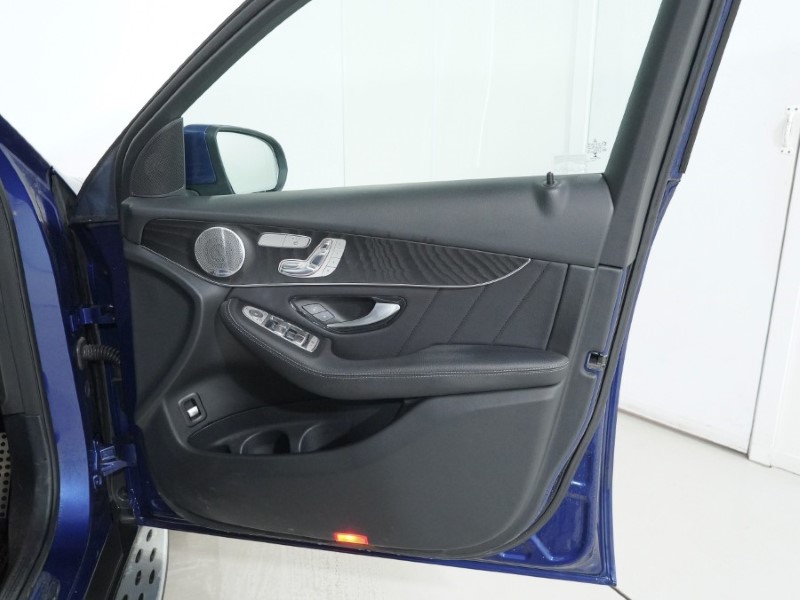 2020 (70) MERCEDES-BENZ GLC 300d 4Matic AMG Line Premium Pls 5dr 9G-Tronic 4984019