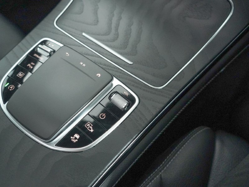 2020 (70) MERCEDES-BENZ GLC 300d 4Matic AMG Line Premium Pls 5dr 9G-Tronic 4984038