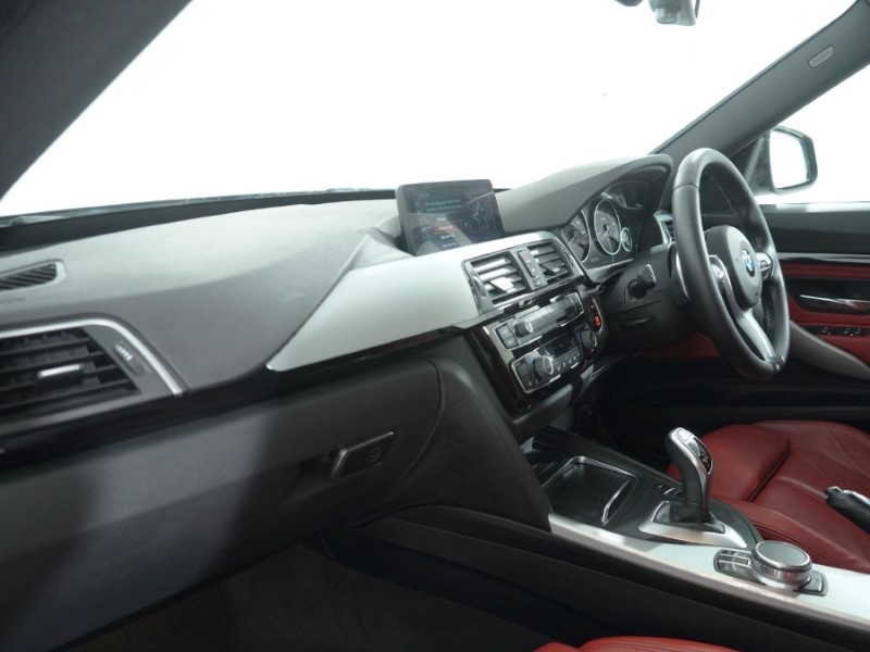 2017 (17) BMW 3 SERIES 320d [190] M Sport 5dr Step Auto [Business Media] 4973488