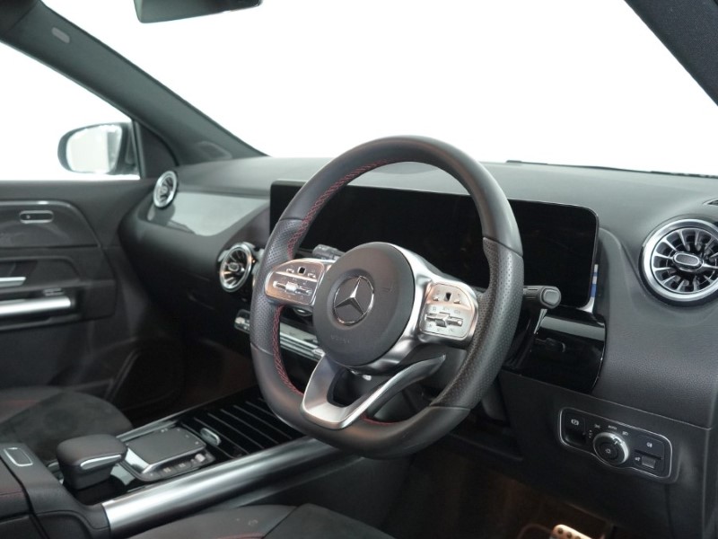 2023 (23) MERCEDES-BENZ GLA 200 AMG Line Executive 5dr Auto 4964737