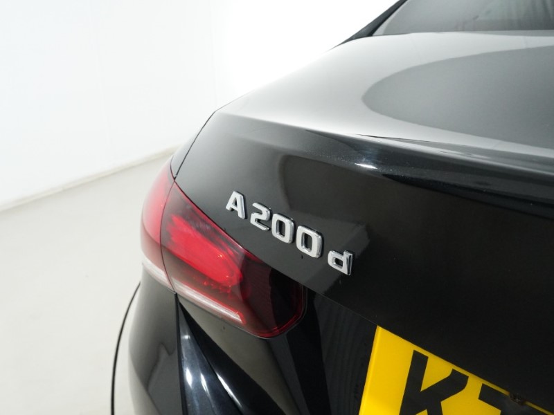 2021 (70) MERCEDES-BENZ A CLASS A200d AMG Line Premium Plus 4dr Auto 4983240
