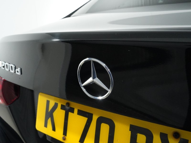 2021 (70) MERCEDES-BENZ A CLASS A200d AMG Line Premium Plus 4dr Auto 4983241